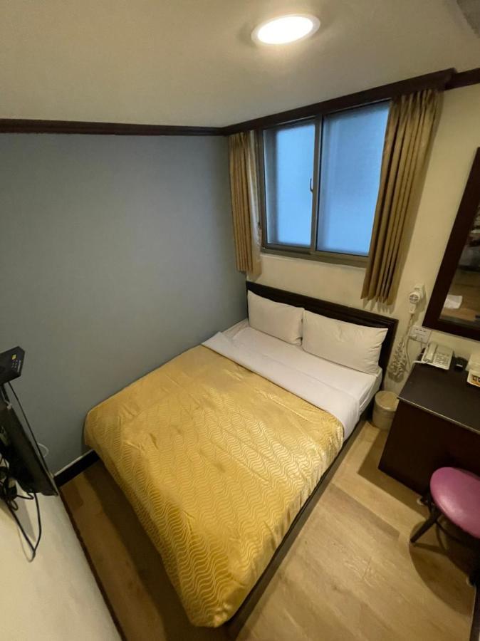 Holiday Business Hotel Taitung المظهر الخارجي الصورة